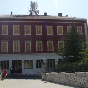 Poslovni prostor: Šibenik, uslužna djelatnost, 1.635,97 m2