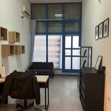 Poslovni prostor: Split, dvoetažni, 30 m2