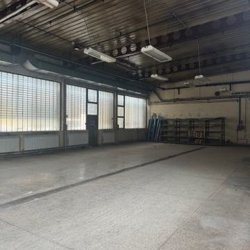 Poslovni prostor: Zagreb, Radnička c. ,SKLADIŠTE  296 m2