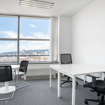 Privatni uredski prostor za 1 osobu na lokaciji Regus Savska