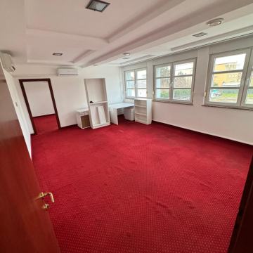 Poslovni prostor: Zagreb (Trokut), uredski, 57,14 m2 (NAJAM)