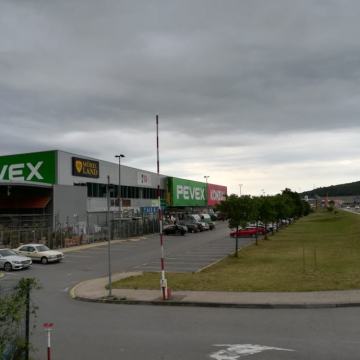 Poslovni prostori: Kukuljanovo, 3531 m2