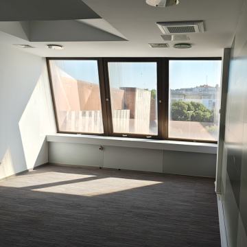 Poslovni uredski prostor: Pula, 32,22 m2