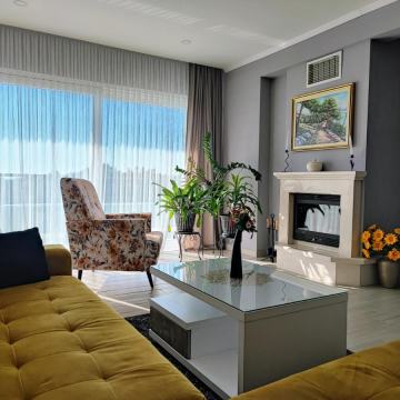 Potpuno nova apartmanska kuća (291m2), Krvavica