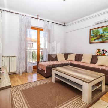 Prilika! Povoljna kuća u širem centru Pule!