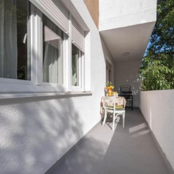 Predivan stan od 74 m² + 18 m² balkona, u zgradi s liftom