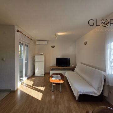 Prekrasan 1-soban stan, Okrug Gornji