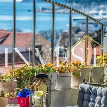 PREKRASAN, JEDINSTVEN STAN NA TOP LOKACIJI!164 M2