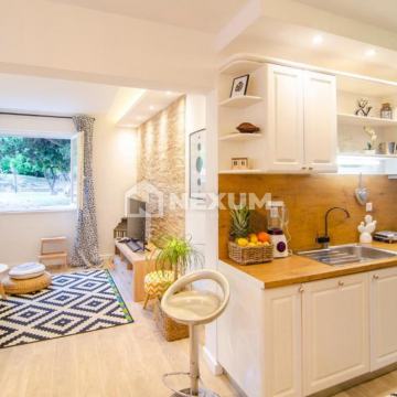 Prekrasan stan na Plokitama, 70m2