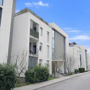 PENTHOUSE S GALERIJOM I TERASOM - STENJEVAC 178 m2