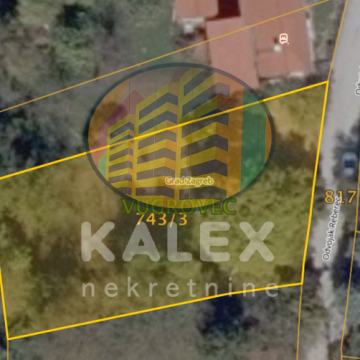 PREKVRŠJE - građevinsko zemljište 685 m2