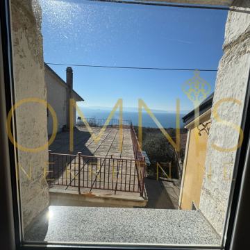 Primorska kuća s pogledom na more – Kostrena