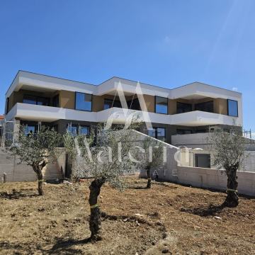 PRIMOŠTEN - KUĆA U NIZU S3, P =145.18 M²