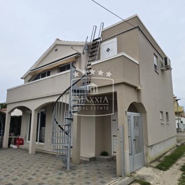 Privlaka - Kuća 195 m², 30 m od mora i plaže!! 520000€! MAXXIA Exclusi