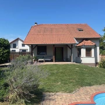 Prodaja, Kuća s okućnicom površine 651 m2, PRILIKA!