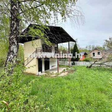 Prodaja -  Kuća za rušenje 46m2 - Građevinsko zemljište 926m2