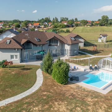PRODAJA luksuzna vila Deanovec 670 m2