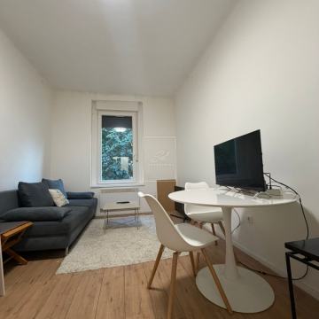 Centar, 20m2, Savska, 1. kat, NOVOADAPTIRANO, podno grijanje