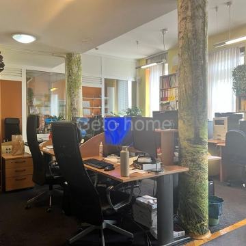 PRODAJA - STAN 274 m2 - ZAGREB, CENTAR (VLAŠKA)
