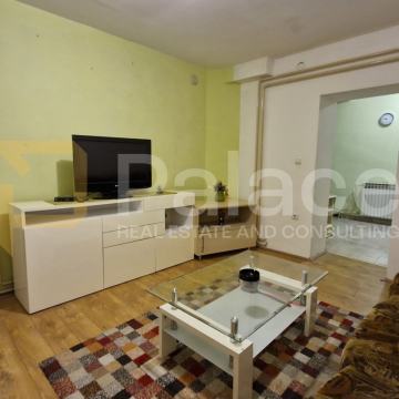 Prodaja stana u centru - idealno za najam studentima