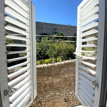 Trosoban stan u staroj gradskoj jezgri, Dubrovnik