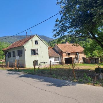 Prodaja, staro imanje s kućom, Gornja Reka, Jastrebarsko