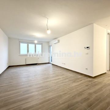 PRODAJA - TROSOBNI STAN + GARAŽNO MJESTO – DUBRAVA, DANKOVEČKA ULICA