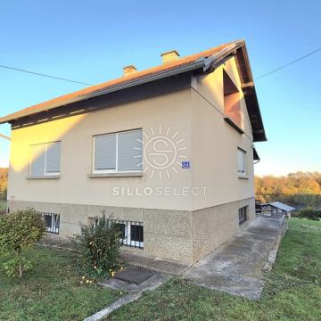 PRODAJA,KUĆA SA VELIKOM OKUĆNICOM, ZLATAR BISTRICA, CENTAR