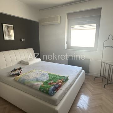 Prodaje kuće Krapina, 1.270m2 - investicija