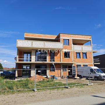 Prodaje se 4-sobni stan u Martanama – 92m²