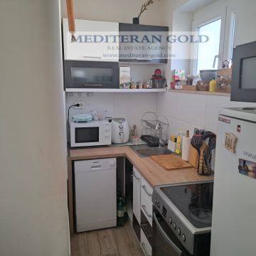 PRODAJE SE DVOSOBAN STAN SPLIT, CENTAR , uređen