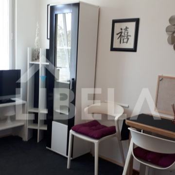 Zagreb, ggarsonjera na 3. katu, Maksimir top lokacija, jug, spremište