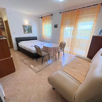 Prodaje se stan u Medulinu, 400 m od mora