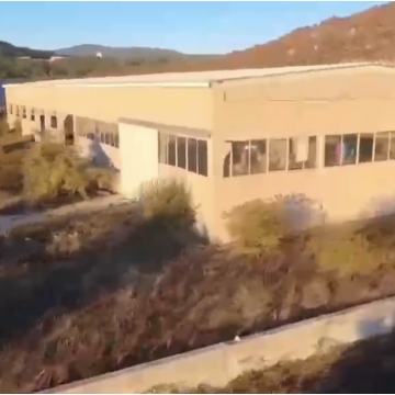 Prodaje se zemljiste 6950m2 sa izgrađenim objektom 1300m2
