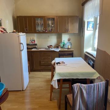 Prodajem kuću 138 m² – 2 km od Svetojanskih Toplica