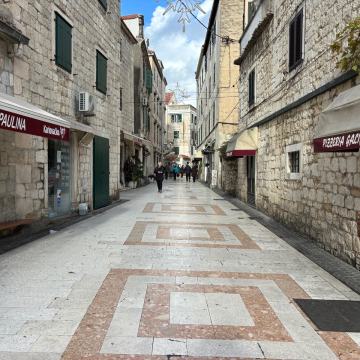 Prodajem stan u centru Splita 45m2