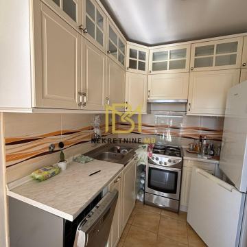 Prodajemo jednosoban stan u Splitu,predio Kocunar,41m2