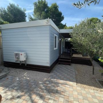 PRODAJU SE 2 MOBILNE KUĆICE – CAMP REHUT, MURTER