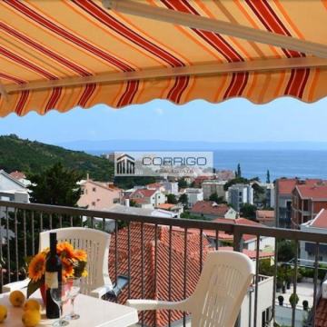 Promajna, apartmanska kuća s pogledom na more, 753 m2