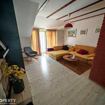 Prostran trosoban stan (103 m²) – Kocunar, Split