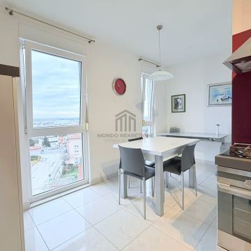 Pula, Vidikovac jednosoban stan- Pogled na grad i more