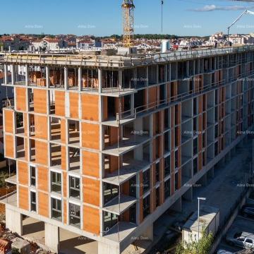 Pula. Višestambeni novi objekt. Blizina nove bolnice. S37