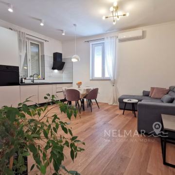 [RELJA] Novouređeni Stan na TOP lokaciji u Zadru – Idealno za život i