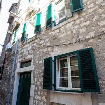 Renovirana kamena kuća u staroj gradskoj jezgri Šibenika!