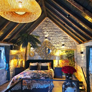 Restaurirana kamena kuća: Kaštel Stari, 80.00 m2