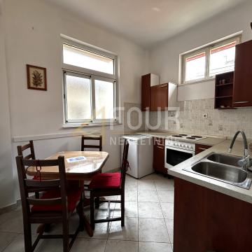 Rijeka, Centar, stan s balkonom na samom Korzu! SAMO KOD NAS!