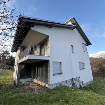 ROHBAU KUĆA U PRIRODI S POGLEDOM NA ZELENILO I OKOLICU SAMOBORA