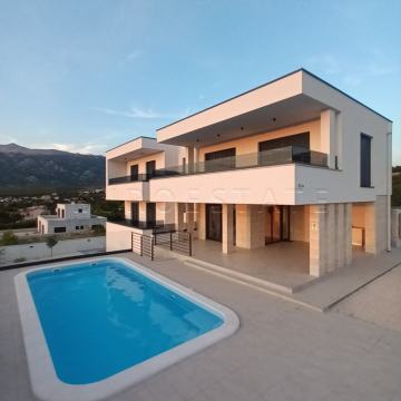 Rovanjska: NOVA vila od 320 m2 sa bazenom, pogled na more