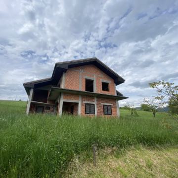 NOVO SAGRAĐENA KUĆA: Sveta Jana, katnica, 240 m2 CIJENA NIJE FIKSNA !