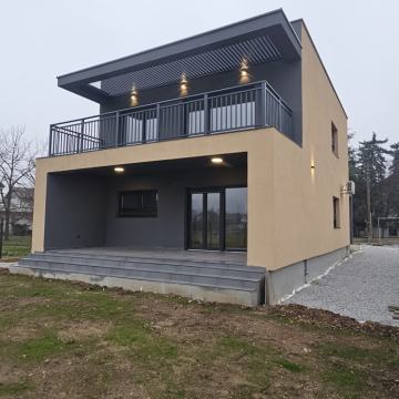 SAMOBOR, KLOKOČEVEC  165 m2- MIRNA LOKACIJA-prilika